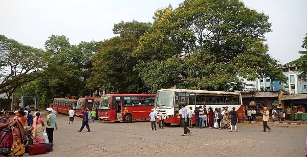 mahad bus stand
